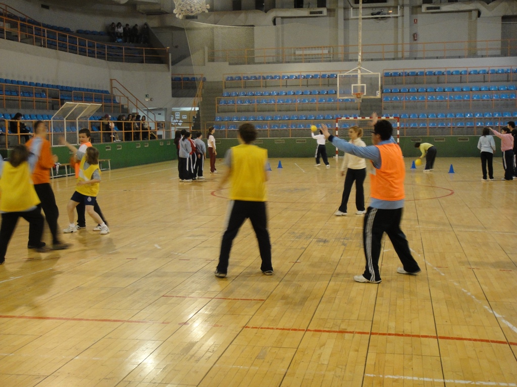 Deportistas de Aviva en baloncesto